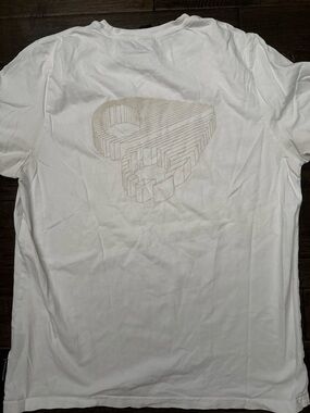 Moose Knuckles Men's L White Tee Tonal 3D Logo Back Graphic Canada Luxury